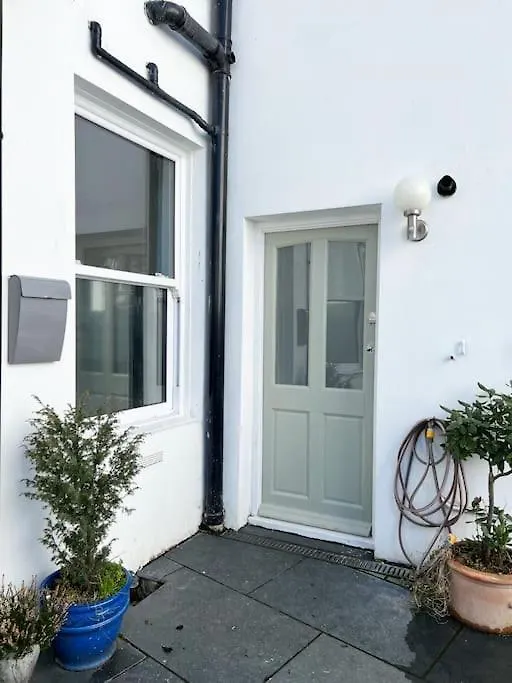 Apartamento Poets Rest, Free Parking, Ev Socket Fees Apply Walk To Beach Brighton